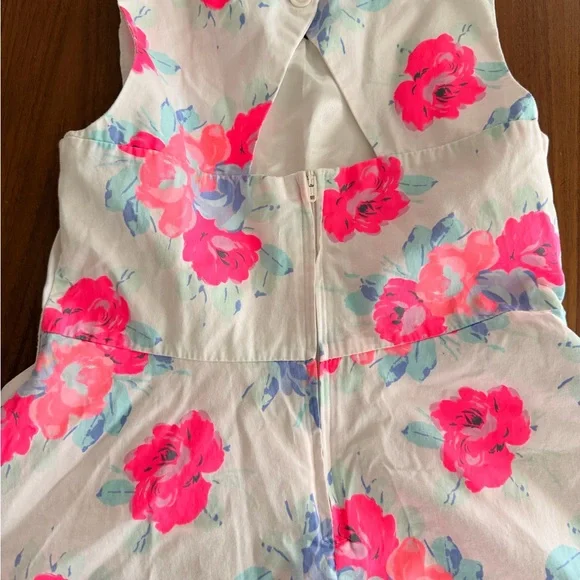 8 KIDS Floral Pink and White Dress - Picture 4 of 4
